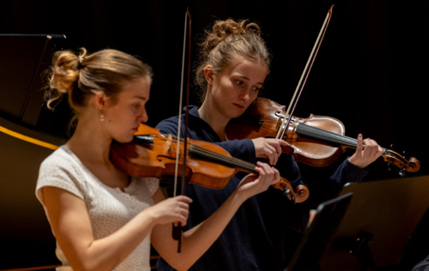 Studierende und Dozierende des Lehrgangs Alte Musik des Tiroler Landeskonservatoriums